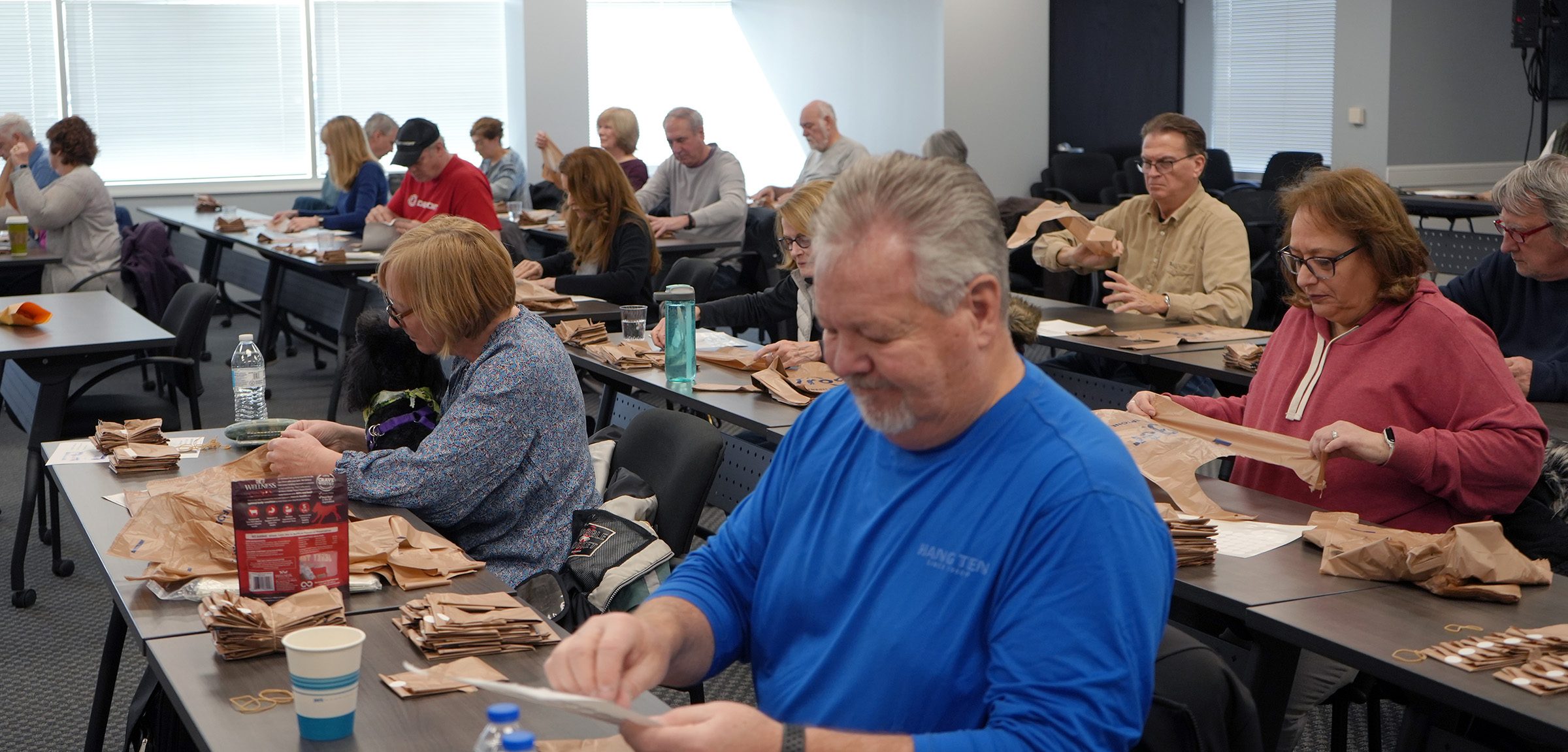 volunteer folding group 1 2023
