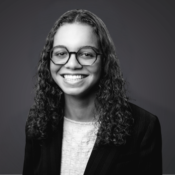 Reagan Jones Headshot (1)